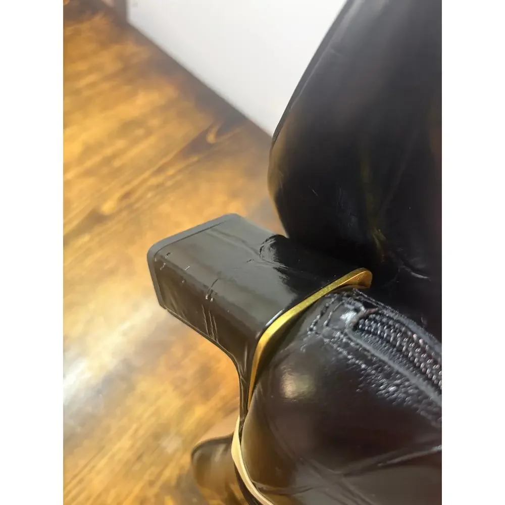 Vince Camuto black pointed toe heeled booties size 5.5